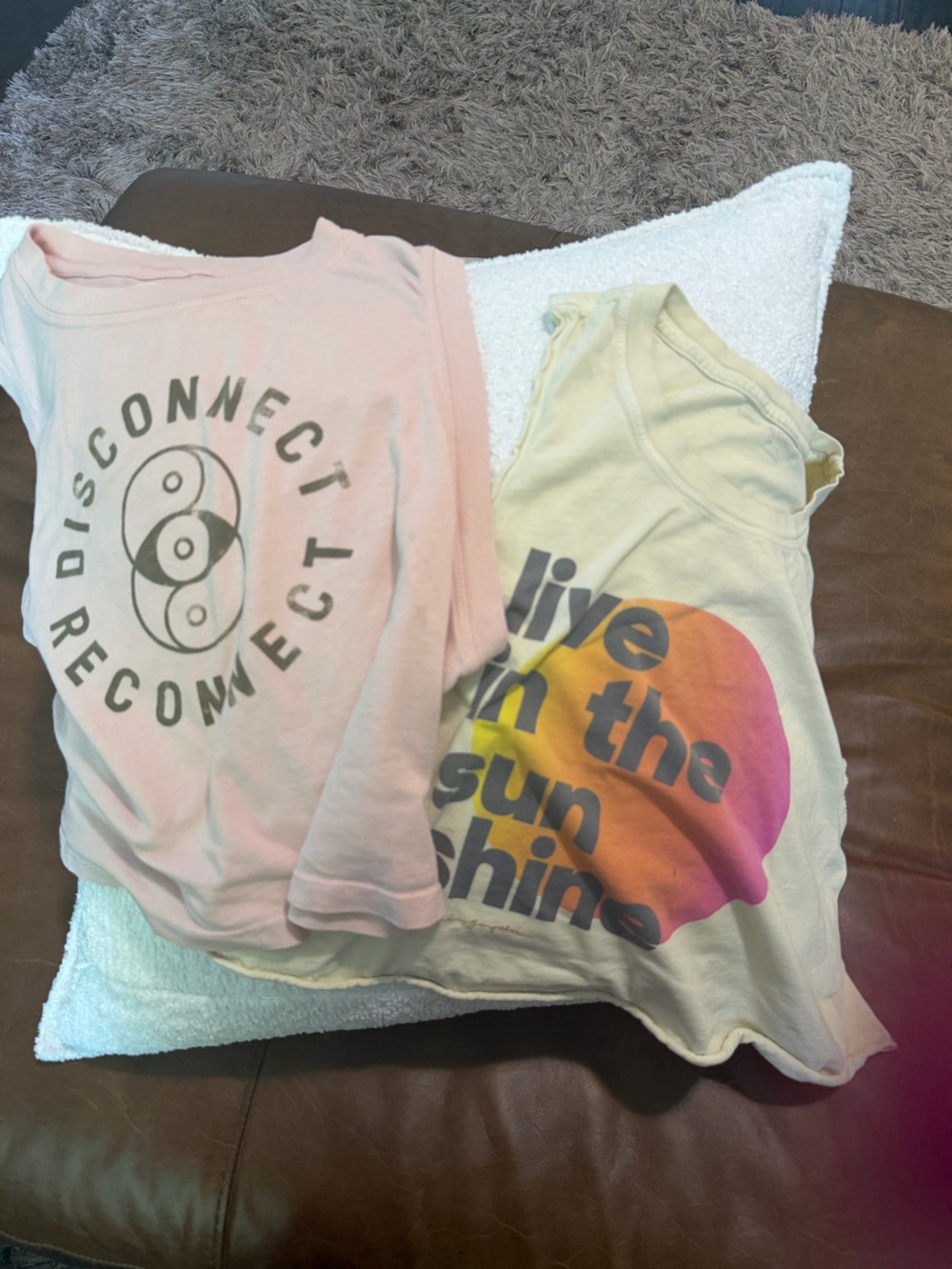 Spiritual Gangster Soft Blush Pink Crew Tee medium large lot